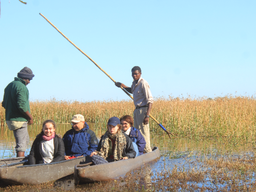 mokoro excursion