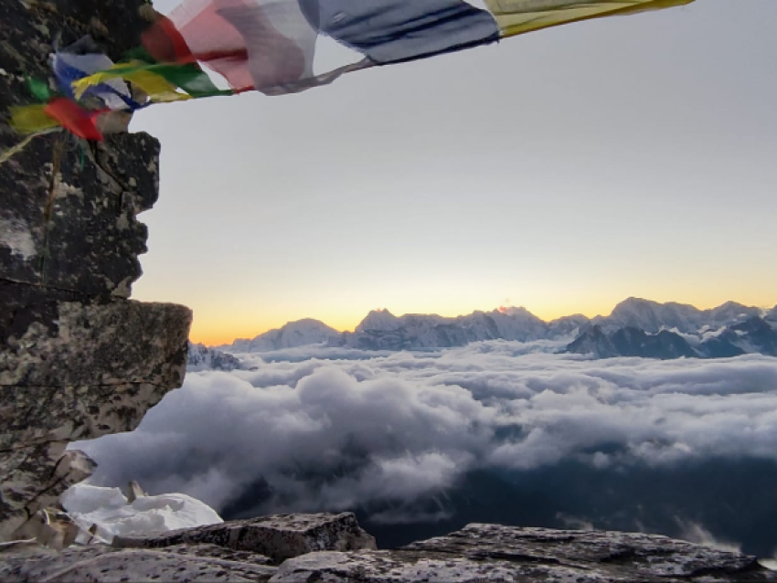 Ascensión al Amadablam